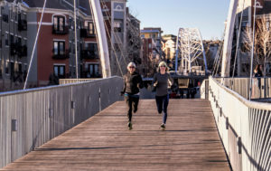 women-denver-bridge-running